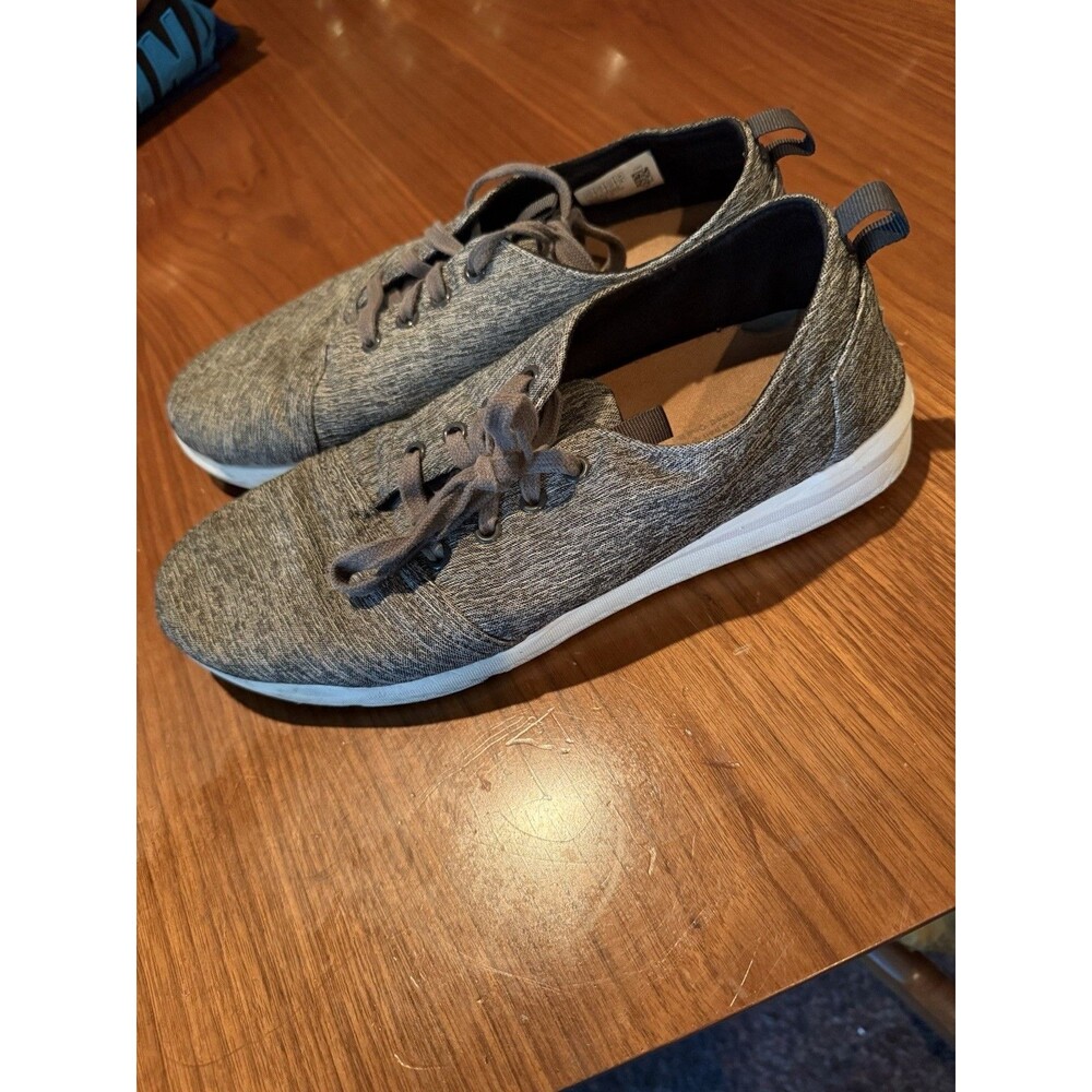 Toms Shoes Mens 10 Del Rey Sneakers Gray Lace Up Low Top Comfort Casual 10009871